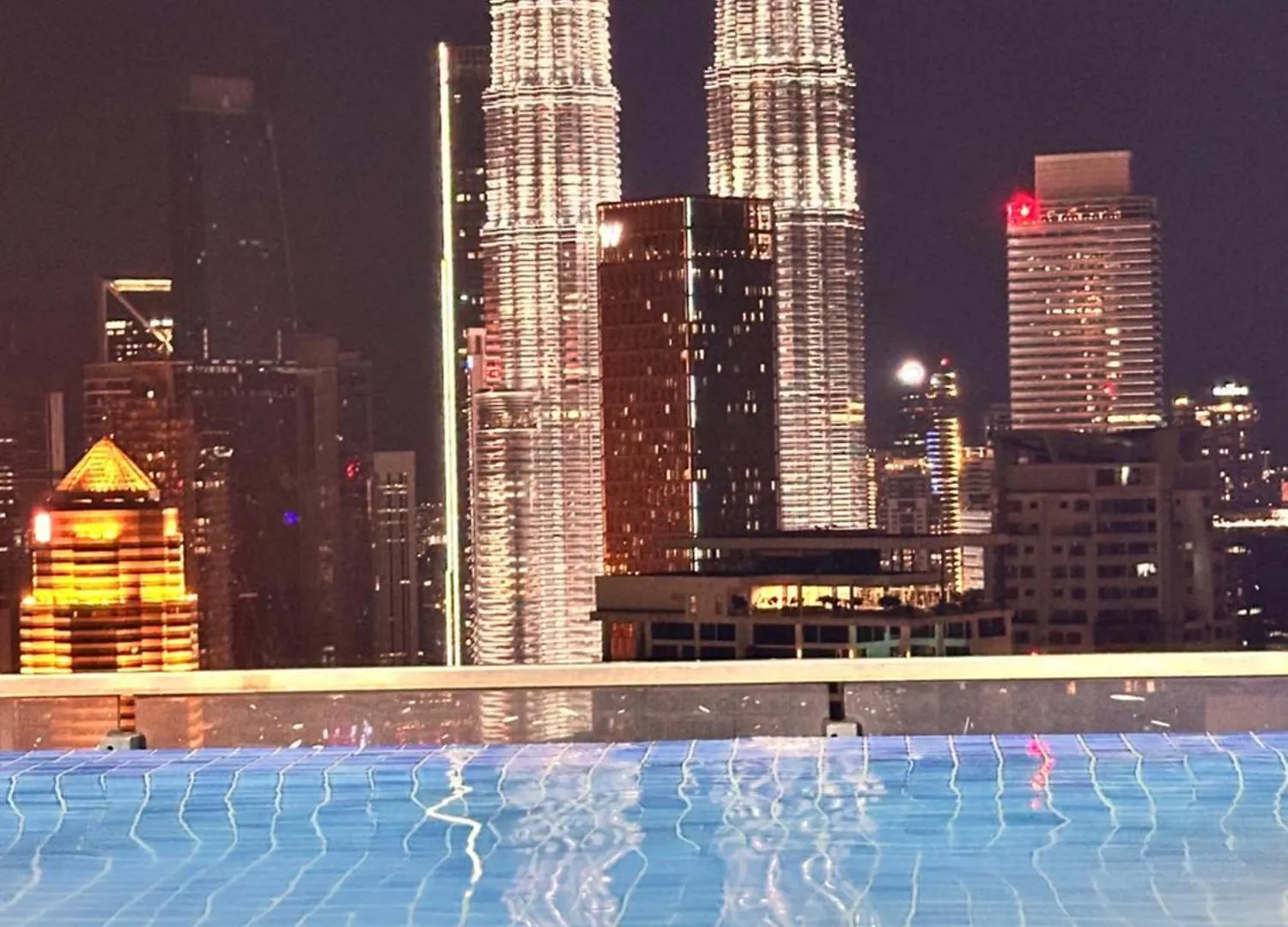 The Luxe Infinitum Klcc By Sahara Suite Kuala Lumpur